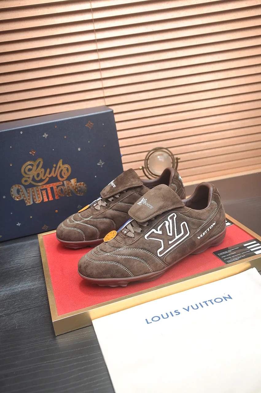Men's shoes 💰680💶[LOUIS VUITTON] (original order) couple model 🍀LV Louis Vuitton * - top version of LV classic trendy shoes! Made of imported original cowhide, water-dyed cowhide lining, and original wear-resistant rubber outsole! High quality products! Size for women: 35-40. Men: 39-46 (45.46 customized)